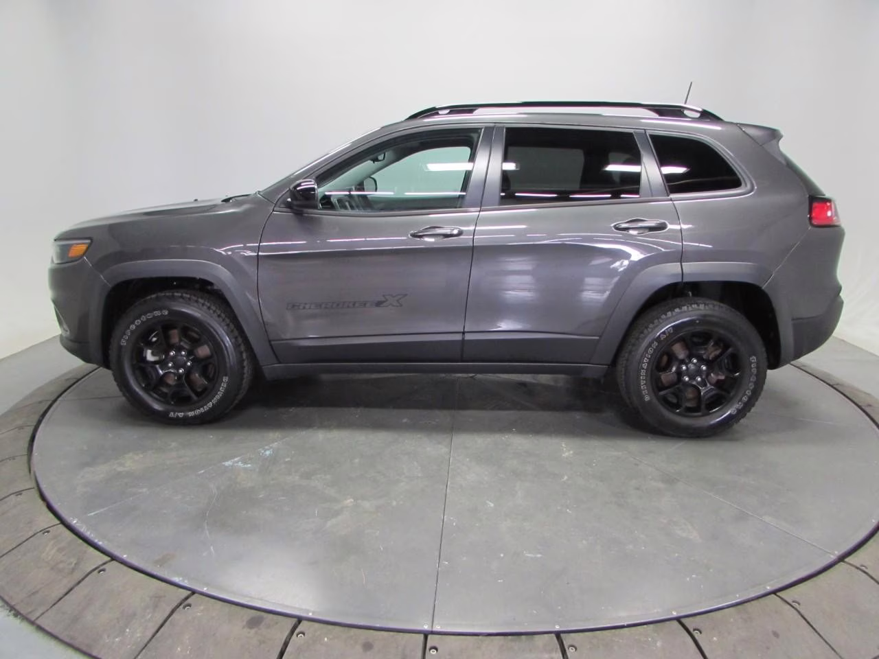 2022 Sting-Gray Clearcoat Jeep Cherokee X 4X4 SUV