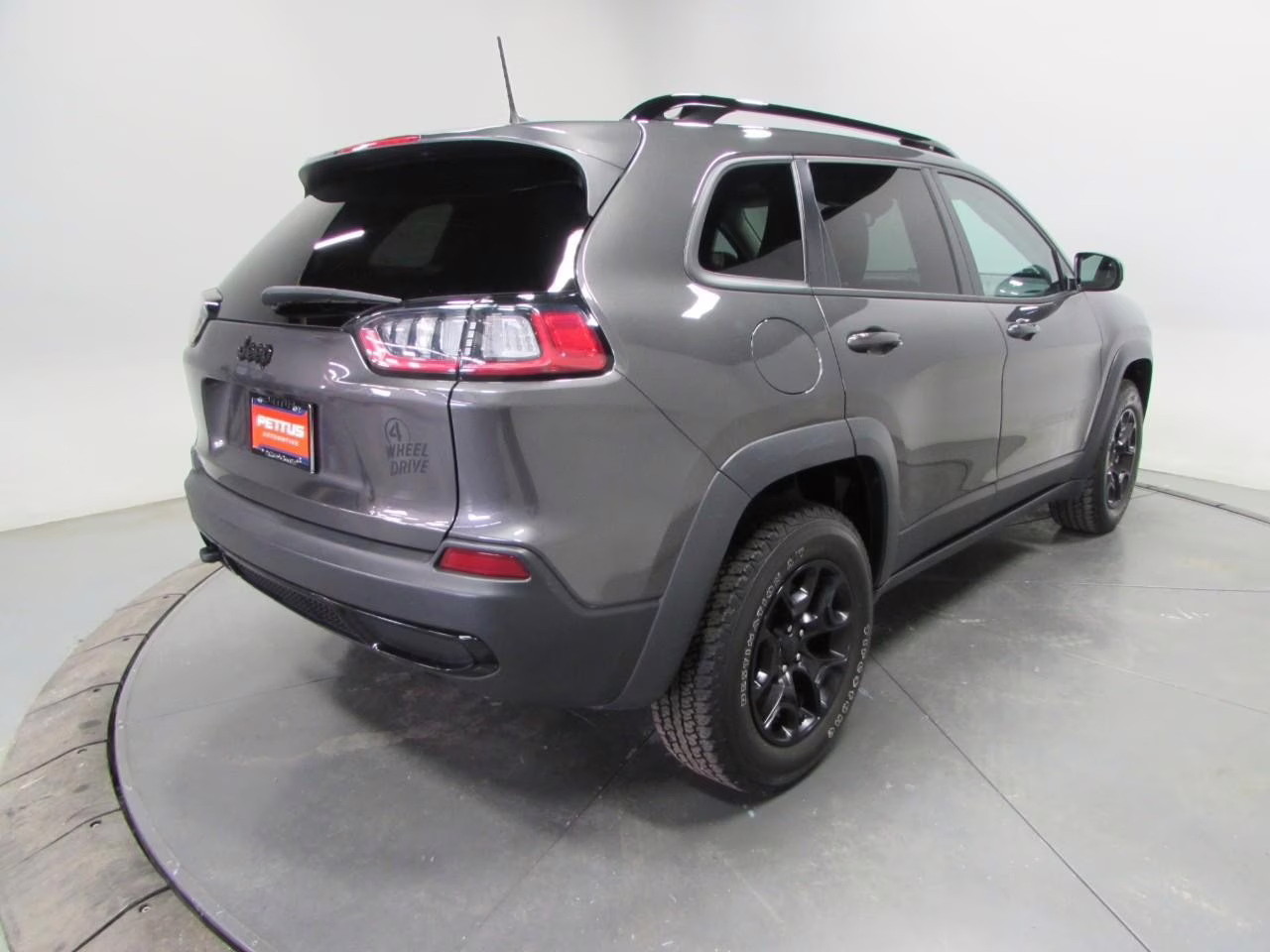 2022 Sting-Gray Clearcoat Jeep Cherokee X 4X4 SUV