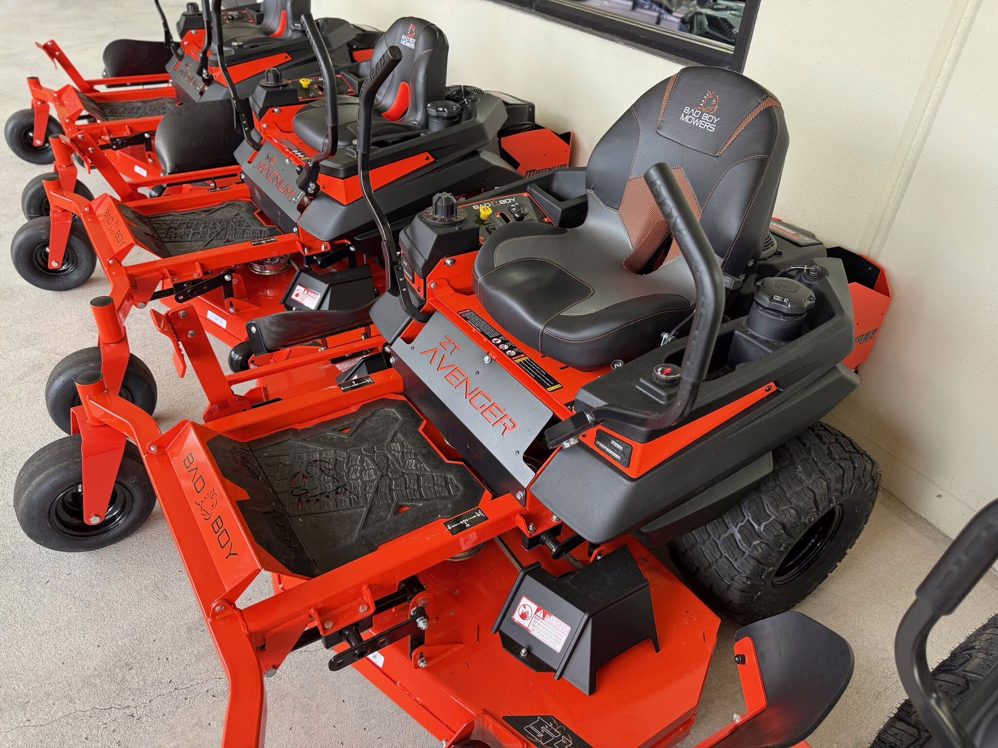 2026 Bad Boy Mowers ZT Avenger 54 Lawn Mower