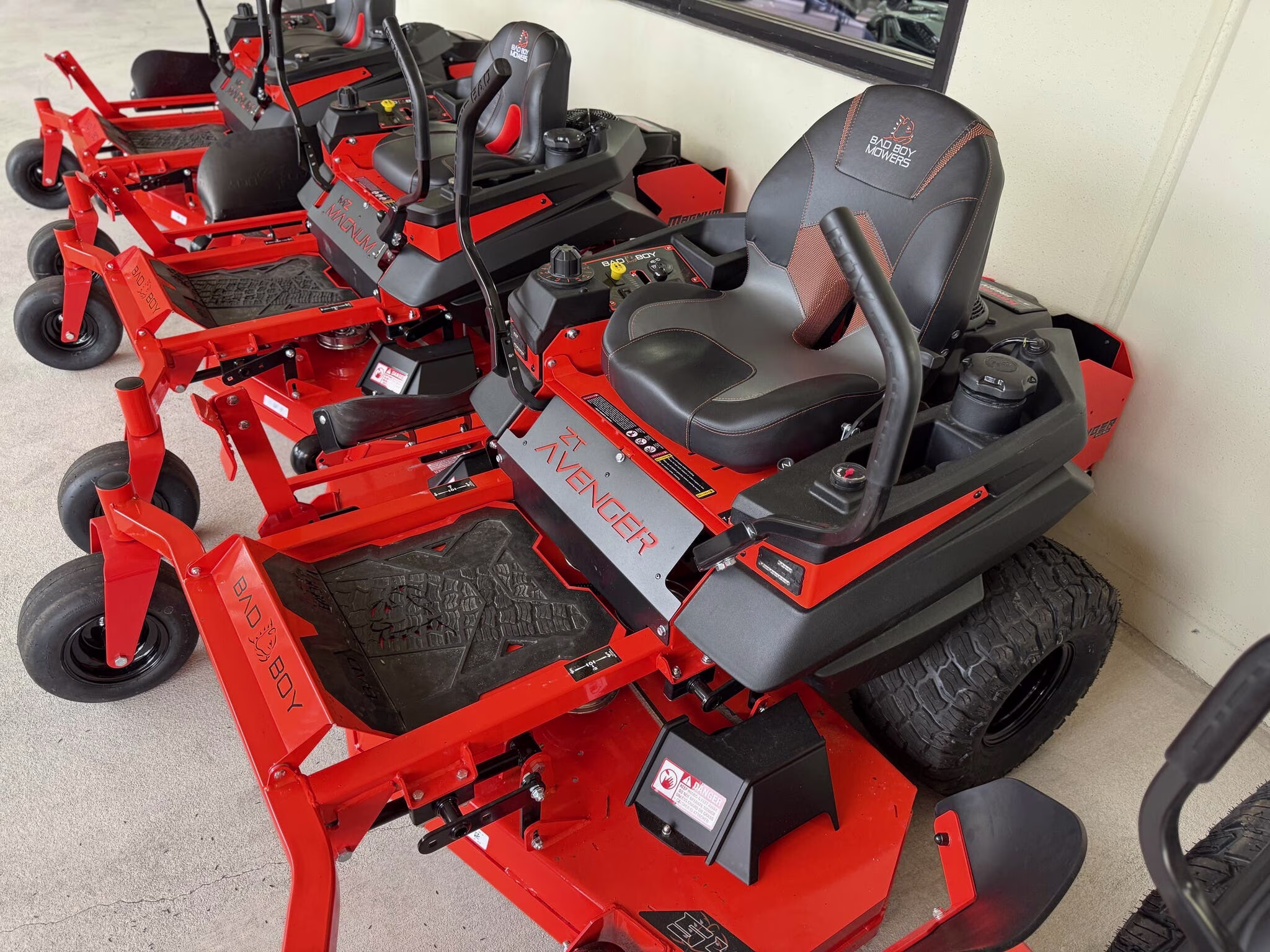 2026 Bad Boy Mowers ZT Avenger 54 Lawn Mower