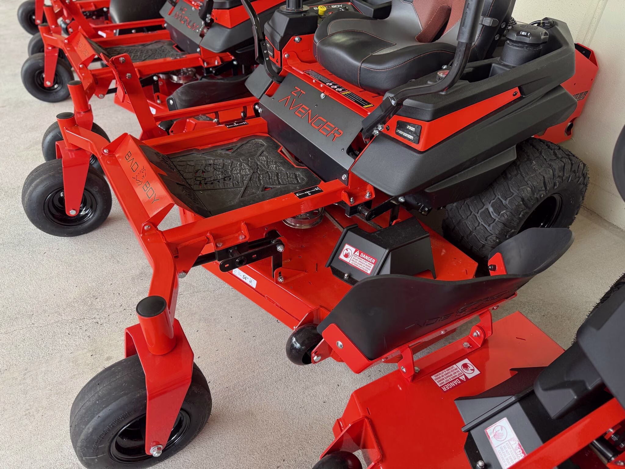2026 Bad Boy Mowers ZT Avenger 54 Lawn Mower