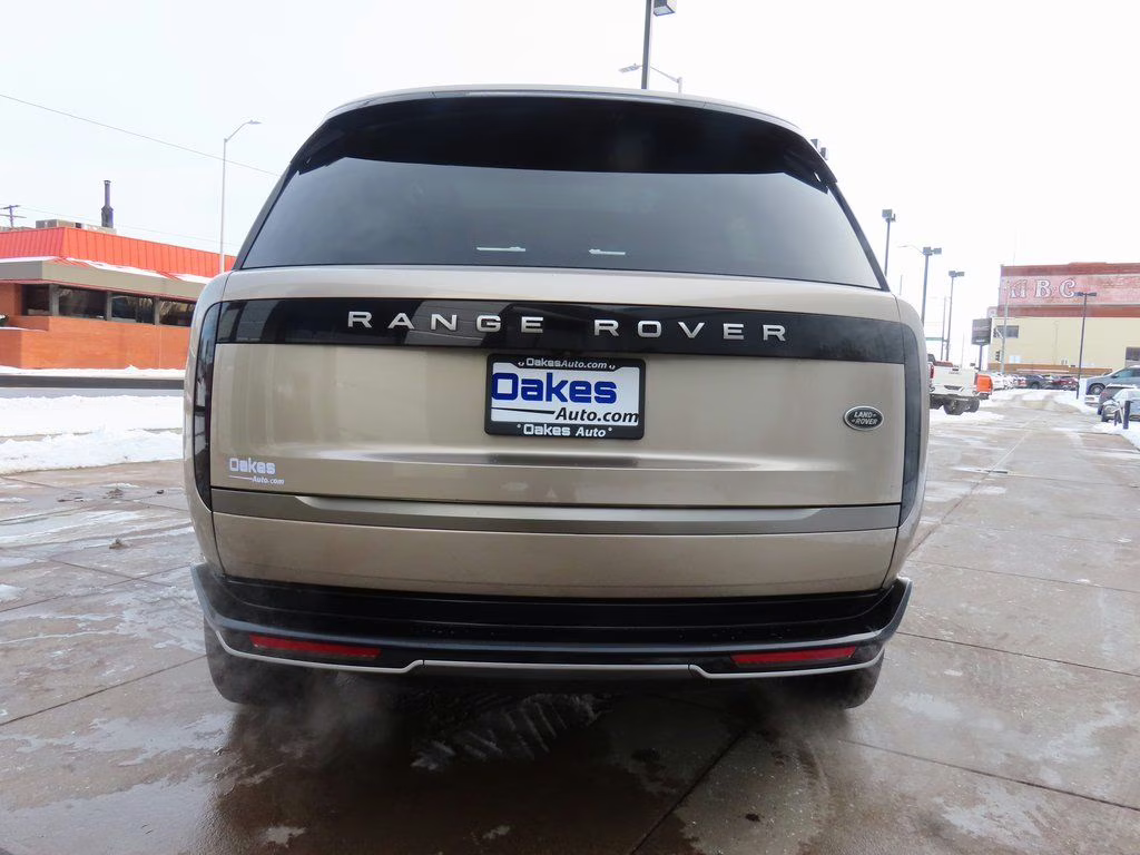 2023 Batumi Gold Premium Metallic Land Rover Range Rover SE AWD SUV