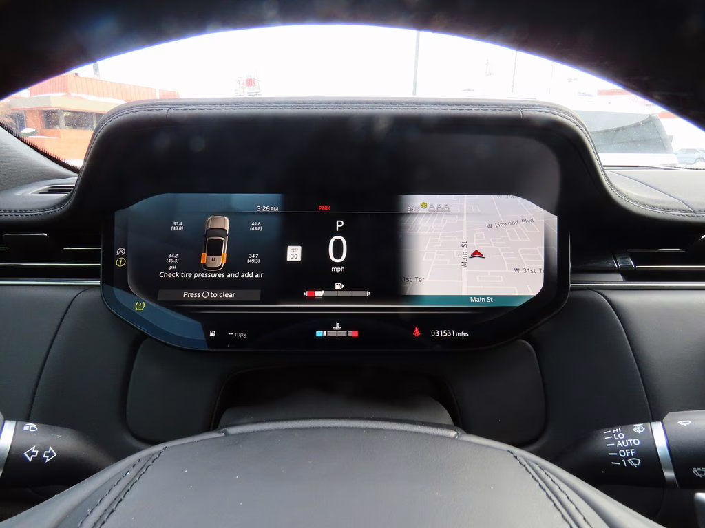 2023 Batumi Gold Premium Metallic Land Rover Range Rover SE AWD SUV