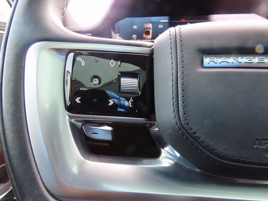 2023 Batumi Gold Premium Metallic Land Rover Range Rover SE AWD SUV