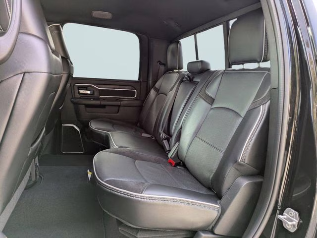 2026 Diamond Black Crystal Pearlcoat Ram 2500 Laramie 4X4 Truck