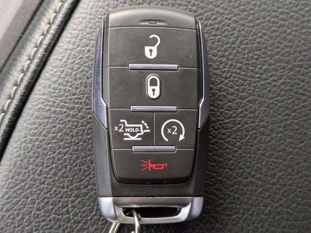 2026 Diamond Black Crystal Pearlcoat Ram 2500 Laramie 4X4 Truck