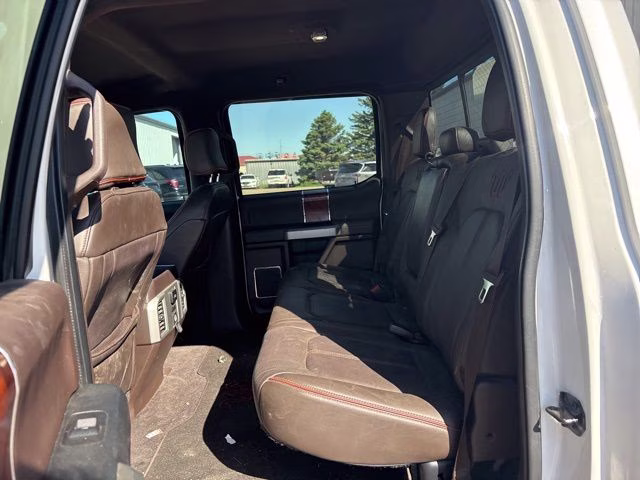 2015 White Ford F-150 King Ranch 4X4 Truck