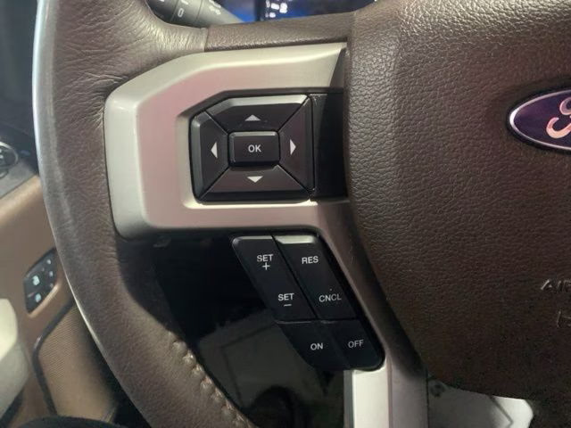 2015 White Platinum Metallic Tri-Coat Ford F-150 King Ranch 4X4 Truck