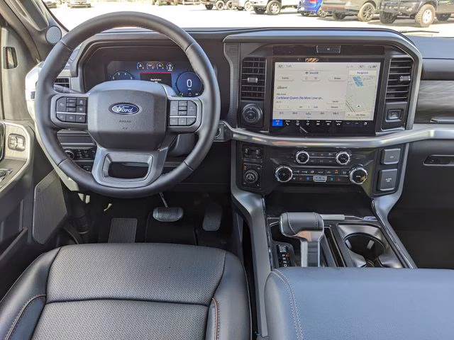 2025 Star White Metallic Tri-Coat Ford F-150 Lariat 4X4 Truck