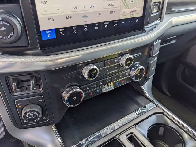 2025 Star White Metallic Tri-Coat Ford F-150 Lariat 4X4 Truck