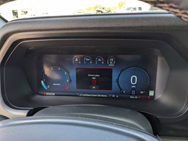 2025 Star White Metallic Tri-Coat Ford F-150 Lariat 4X4 Truck