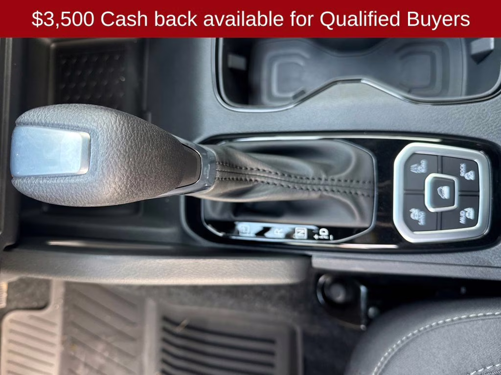 2026 Glacier White Nissan Frontier SV 4X4 Truck