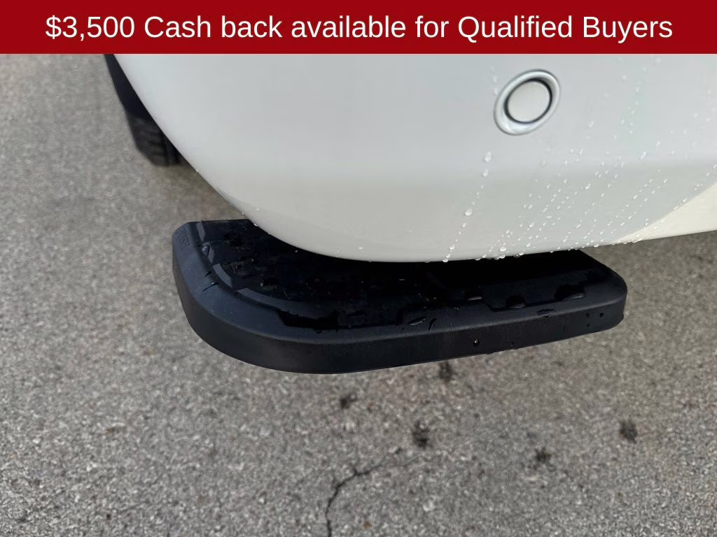 2026 Glacier White Nissan Frontier SV 4X4 Truck