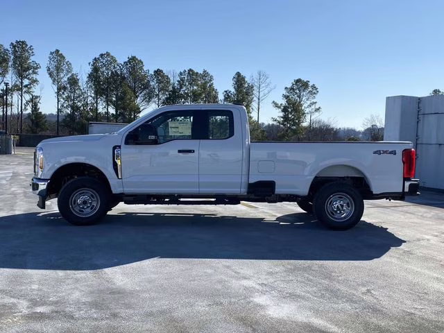 2026 Oxford White Ford Super Duty F-250 SRW XL 4X4 Truck