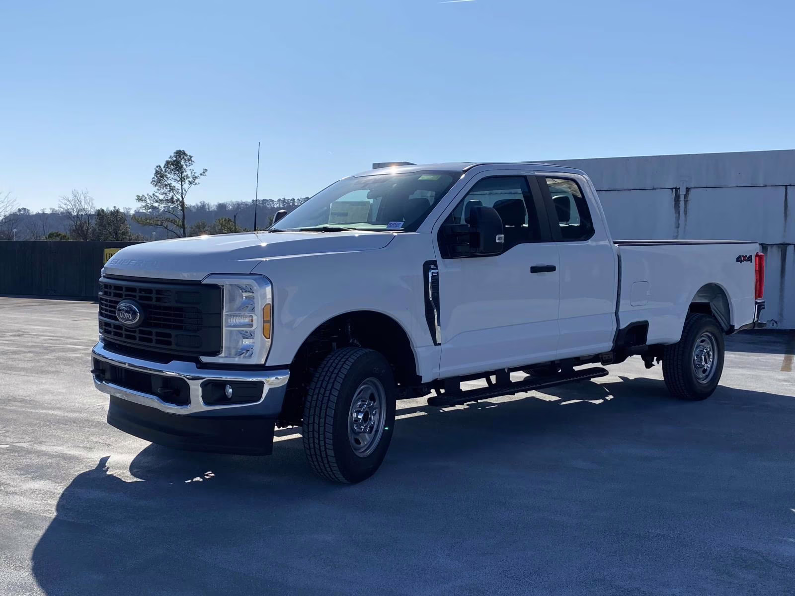 2026 Oxford White Ford Super Duty F-250 SRW XL 4X4 Truck