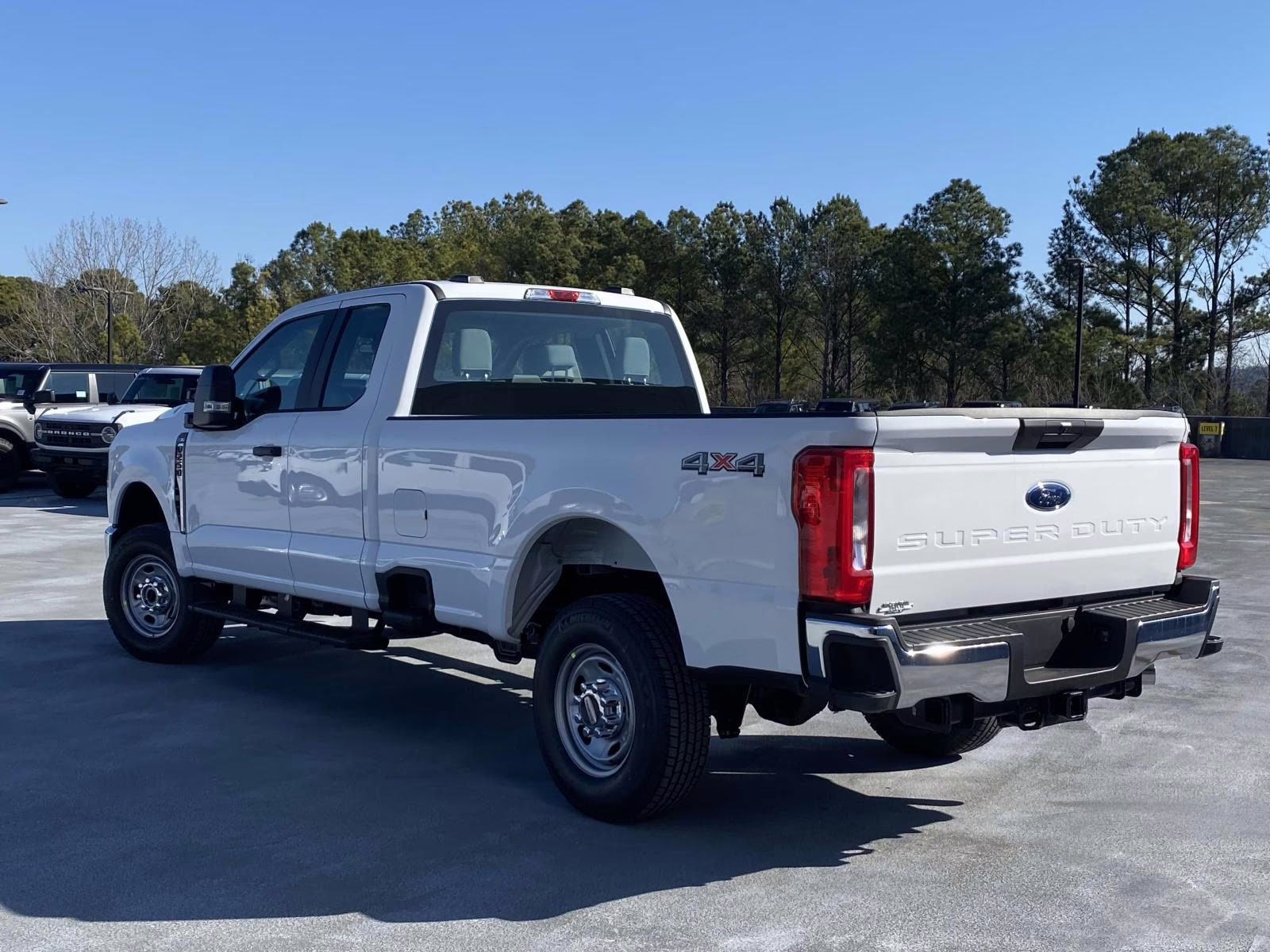 2026 Oxford White Ford Super Duty F-250 SRW XL 4X4 Truck