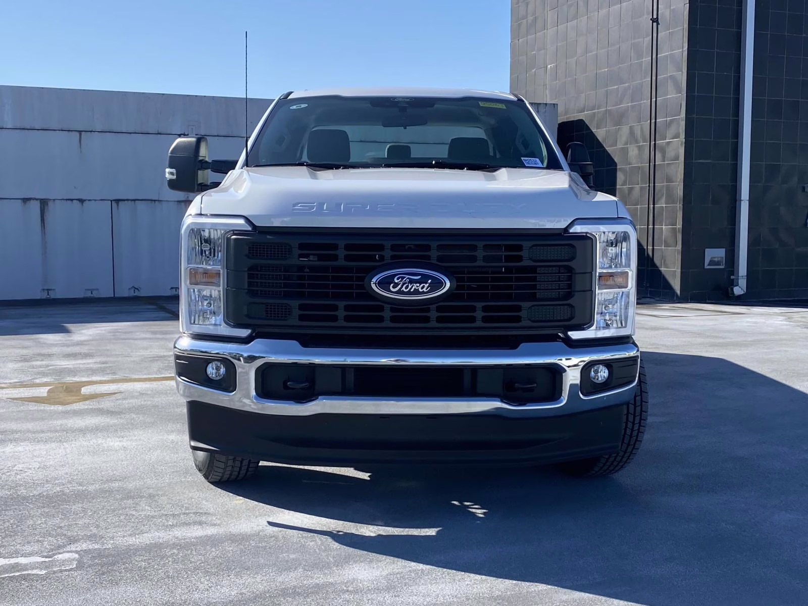 2026 Oxford White Ford Super Duty F-250 SRW XL 4X4 Truck