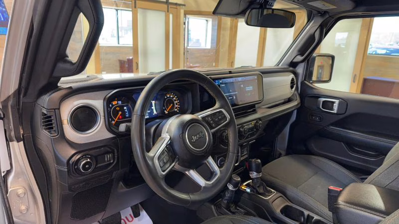 2024 Silver Jeep Wrangler 4 Door Sahara Sport Utility 4D 4X4
