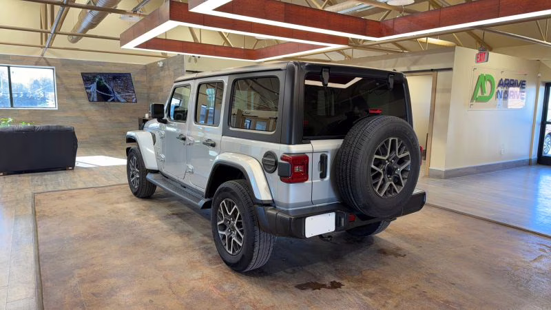 2024 Silver Jeep Wrangler 4 Door Sahara Sport Utility 4D 4X4