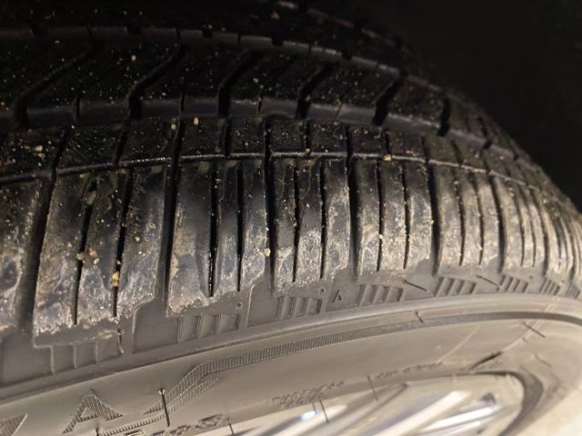 2025 White Frost Tricoat GMC Yukon Denali Ultimate 4X4 SUV