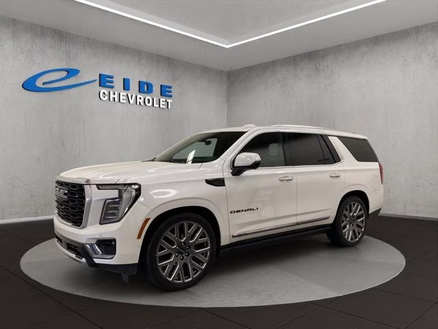 2025 White Frost Tricoat GMC Yukon Denali Ultimate 4X4 SUV