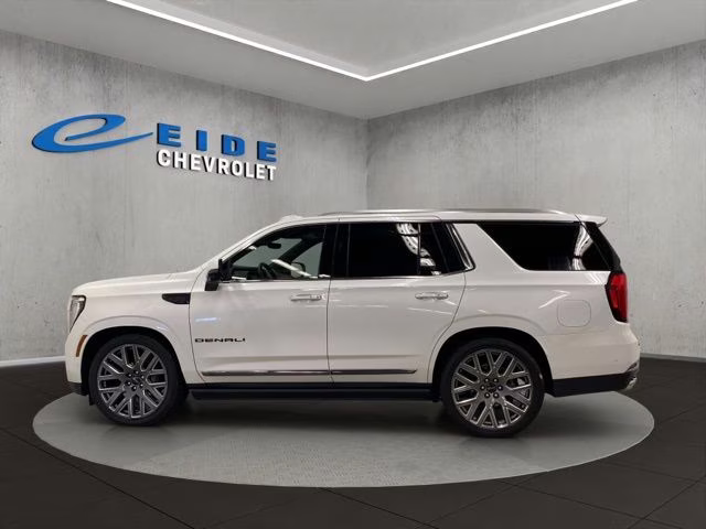 2025 White Frost Tricoat GMC Yukon Denali Ultimate 4X4 SUV