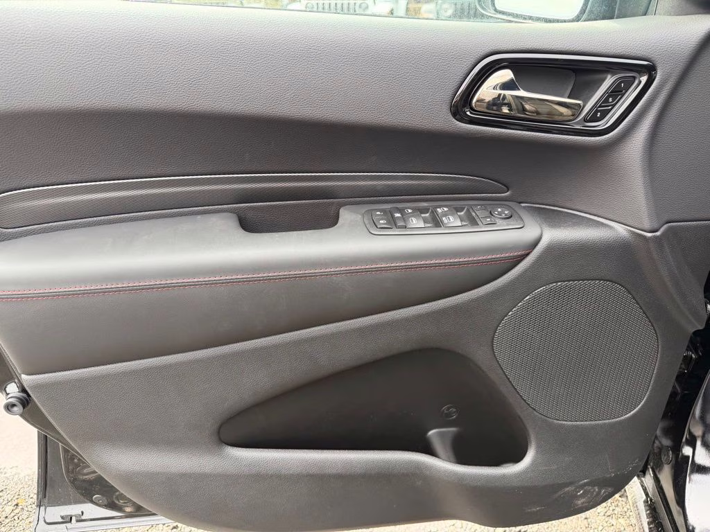 2026 DB Black Crystal Clearcoat Dodge Durango GT Plus HEMI V8 AWD SUV