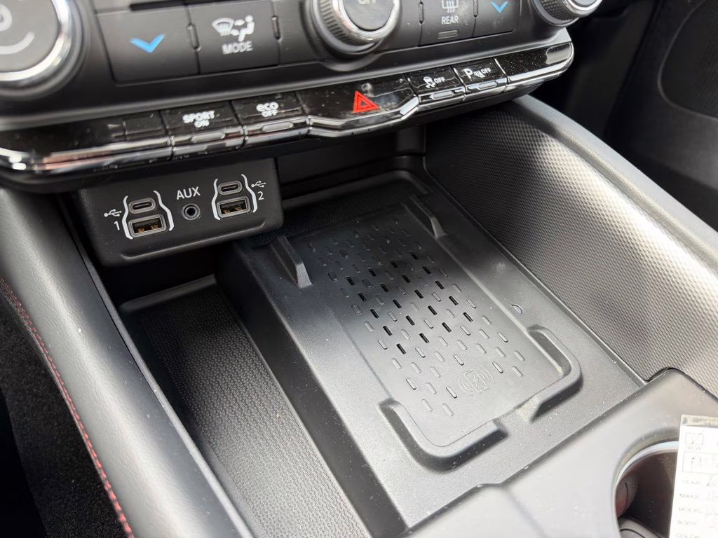 2026 DB Black Crystal Clearcoat Dodge Durango GT Plus HEMI V8 AWD SUV