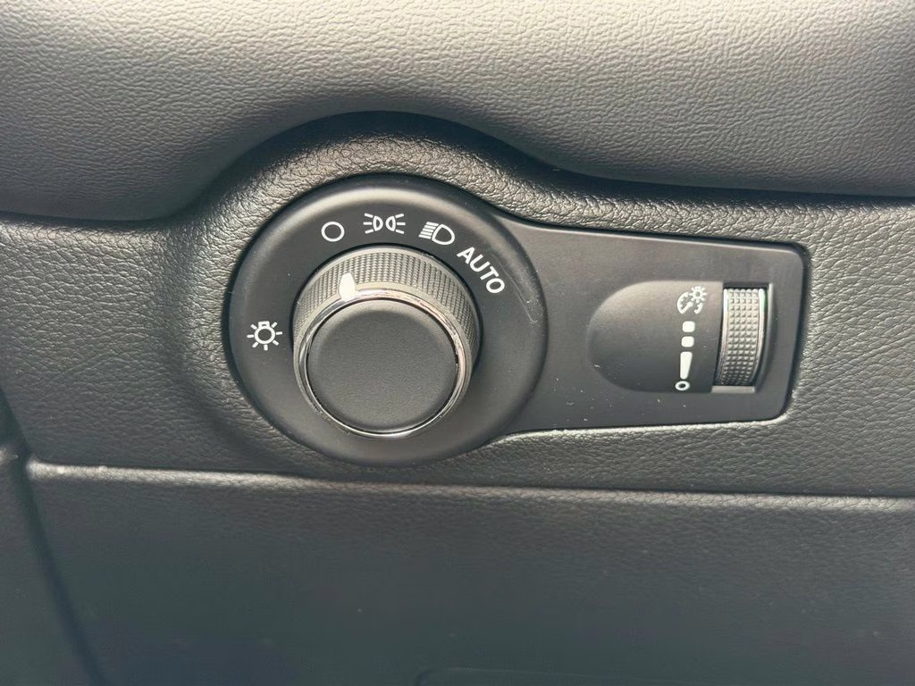 2026 DB Black Crystal Clearcoat Dodge Durango GT Plus HEMI V8 AWD SUV