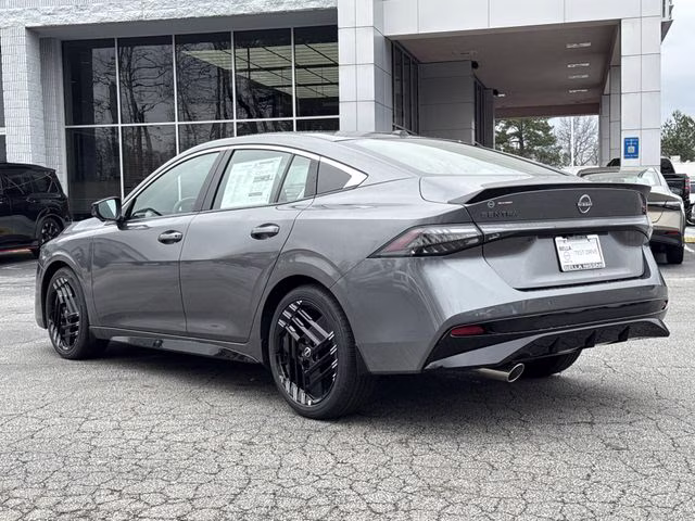 2026 Gun Metallic Nissan Sentra SR FWD Sedan