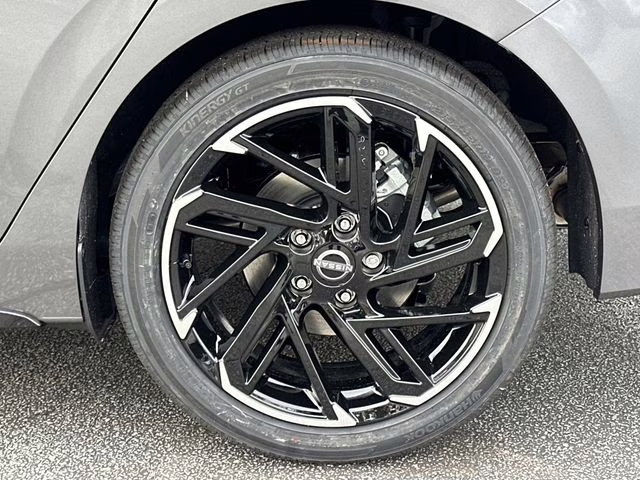 2026 Gun Metallic Nissan Sentra SR FWD Sedan