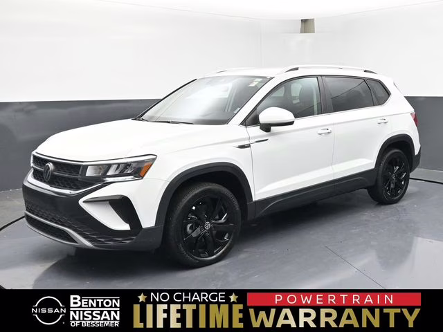 2024 White Volkswagen Taos 1.5T SE FWD SUV
