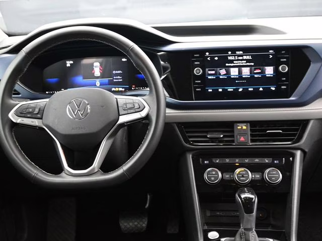 2024 White Volkswagen Taos 1.5T SE FWD SUV