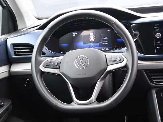 2024 White Volkswagen Taos 1.5T SE FWD SUV