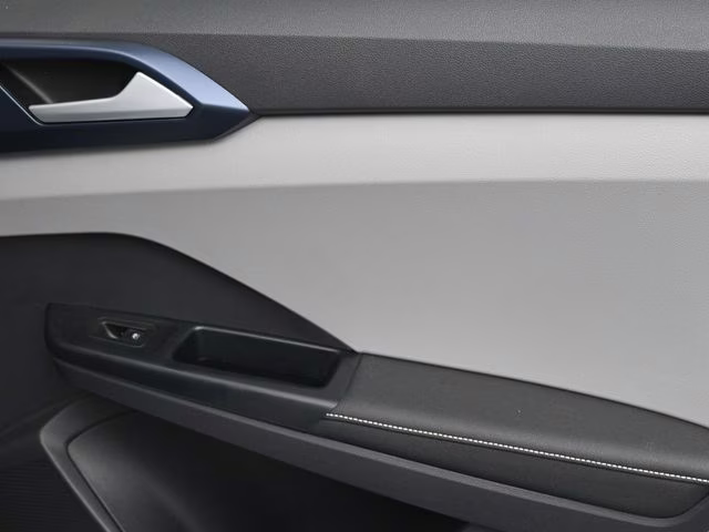 2024 White Volkswagen Taos 1.5T SE FWD SUV