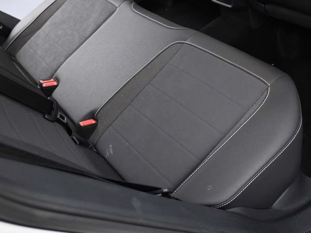 2024 White Volkswagen Taos 1.5T SE FWD SUV