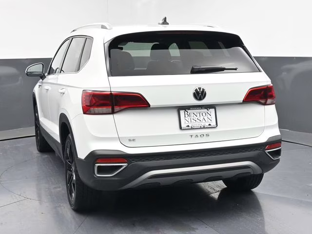 2024 White Volkswagen Taos 1.5T SE FWD SUV