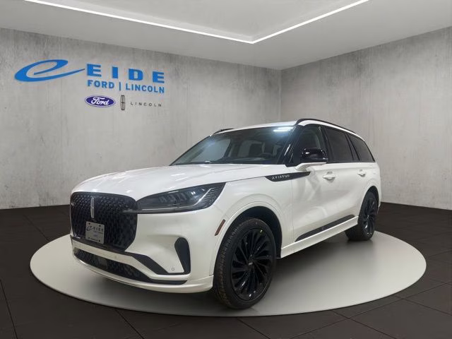 2026 Pristine White Metallic Tri-Coat Lincoln Aviator Reserve AWD SUV
