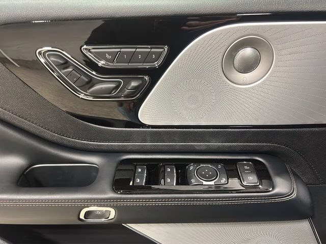 2026 Whisper Blue Metallic Clearcoat Lincoln Aviator Reserve AWD SUV