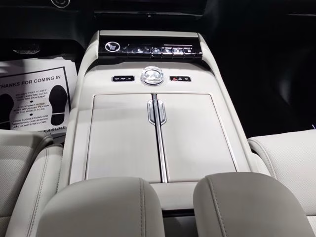 2026 Flight Blue Metallic Clearcoat Lincoln Navigator Reserve 4X4 SUV