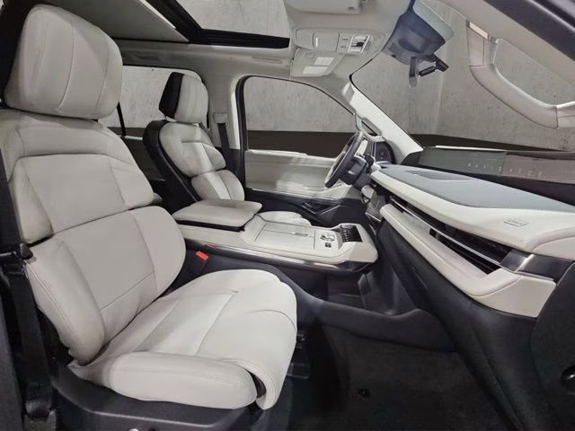 2026 Flight Blue Metallic Clearcoat Lincoln Navigator Reserve 4X4 SUV