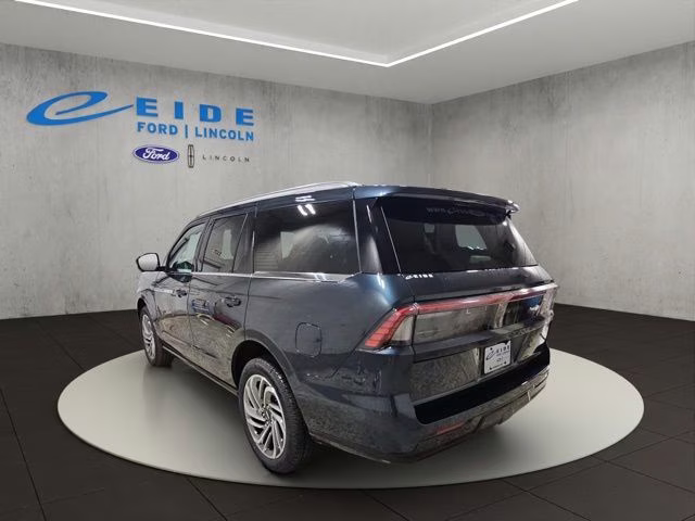 2026 Flight Blue Metallic Clearcoat Lincoln Navigator Reserve 4X4 SUV