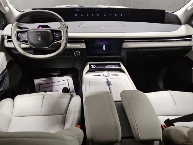 2026 Gray Mist Metallic Tri-Coat Lincoln Navigator L Reserve 4X4 SUV