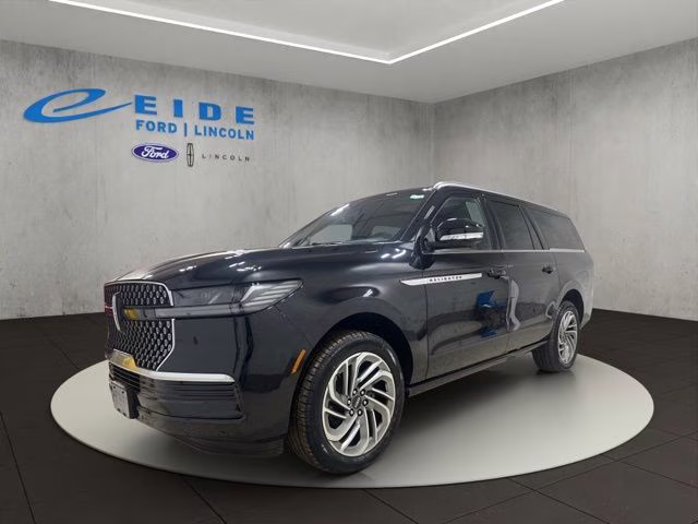2026 Infinite Black Metallic Clearcoat Lincoln Navigator L Reserve 4X4 SUV