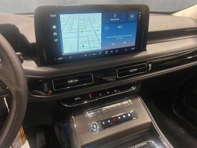 2026 Pristine White Metallic Tri-Coat Lincoln Aviator Reserve AWD SUV