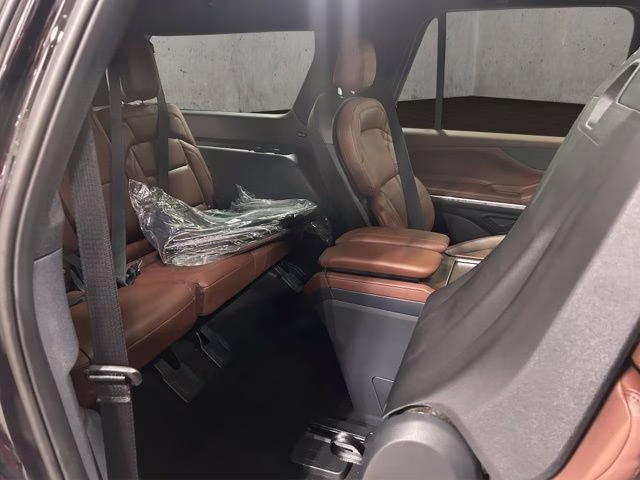 2026 Infinite Black Metallic Clearcoat Lincoln Navigator L Reserve 4X4 SUV