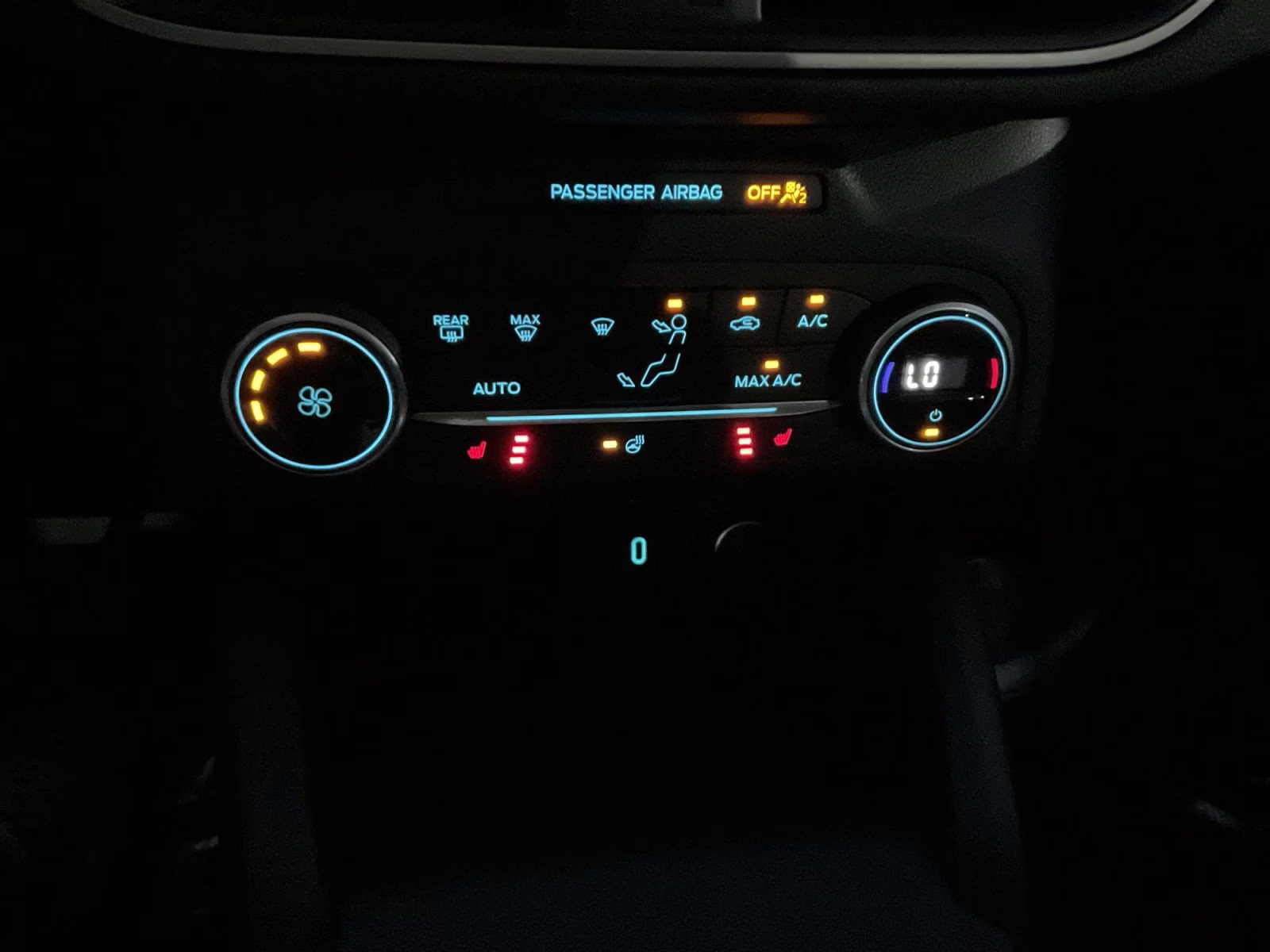 2021 Silver Metallic Ford Escape SE AWD SUV