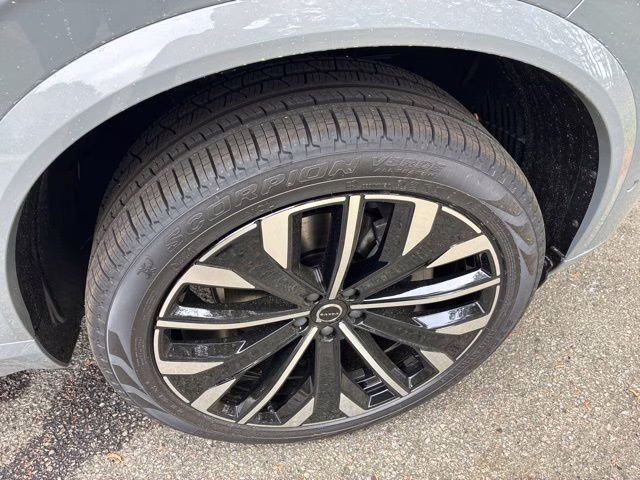 2026 Vapour Grey Volvo XC90 B6 Ultra 7-Seater AWD SUV