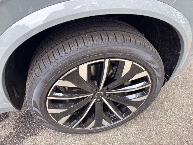 2026 Vapour Grey Volvo XC90 B6 Ultra 7-Seater AWD SUV