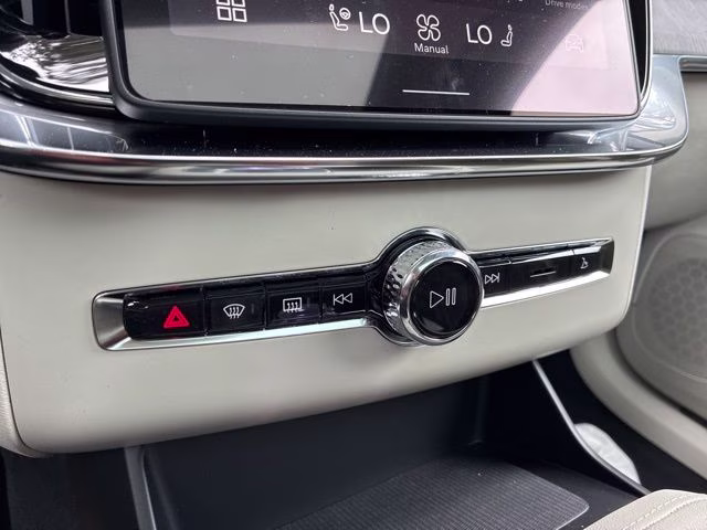 2026 Vapour Grey Volvo XC90 B6 Ultra 7-Seater AWD SUV